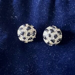 Women clip on earrings black & silver - Ellen Designs